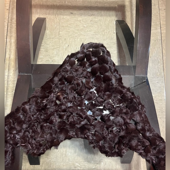 100% Rabbit Fur Shawl - Picture 2 of 2